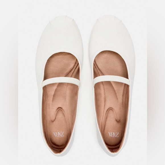 Zara RUCHED BALLET FLATS. White. Size 7.5. New with Tags. - Picture 6 of 7